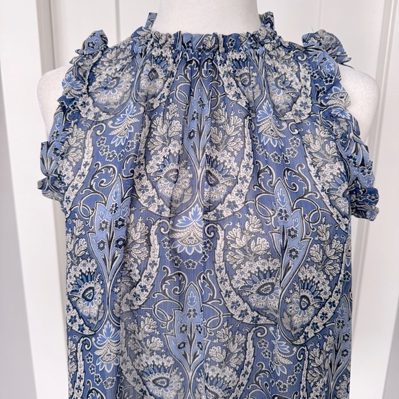 GAP Sleeveless Ruffle Shirt - Picture 2 of 5